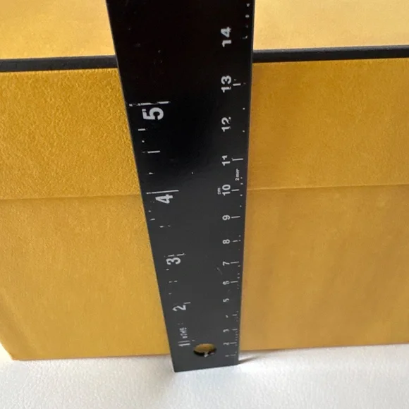 FENDI Shoe Box with Tissue Paper - Picture 7 of 12